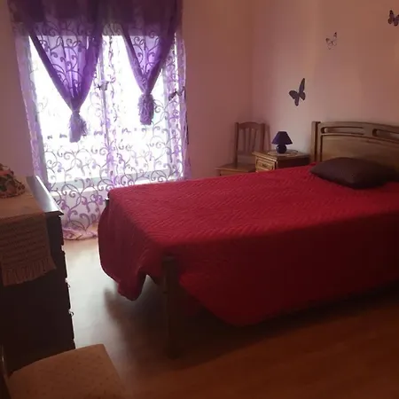 De Standing Apartment